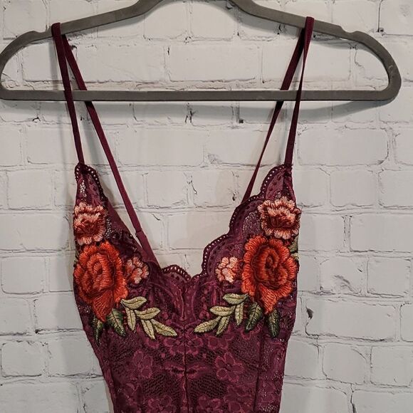 Avidlove purple lace bodysuit NWT - Picture 2 of 9